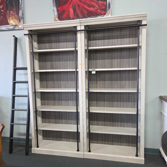 2PC BOOKSHELF WITH LADDER TMK