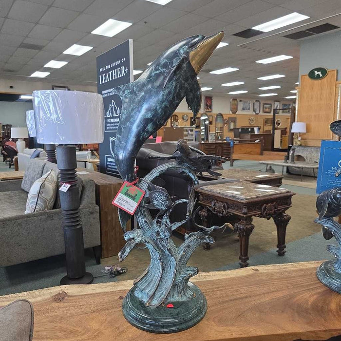 DOLPHIN SCULPTURE MIH