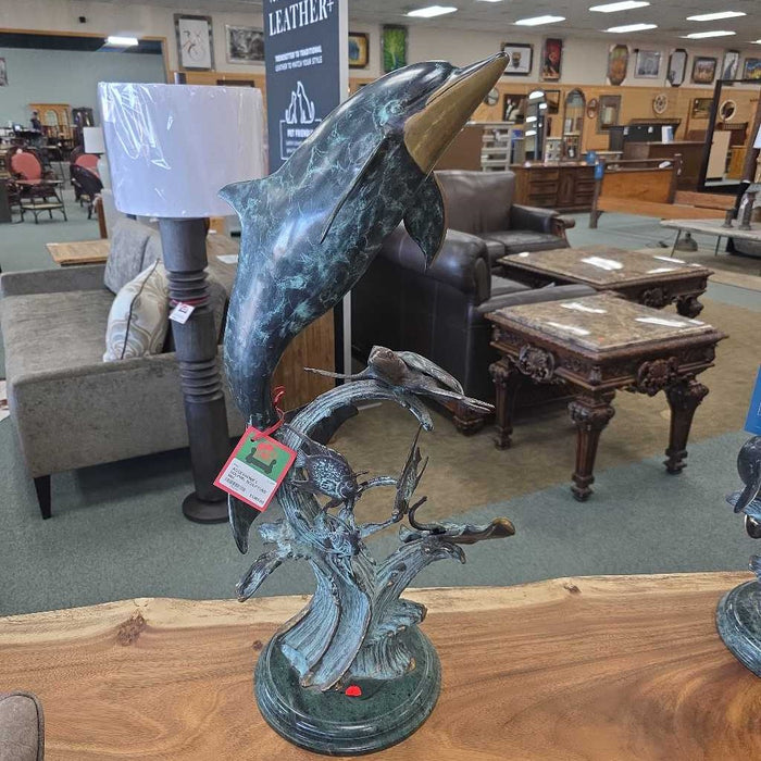 DOLPHIN SCULPTURE MIH