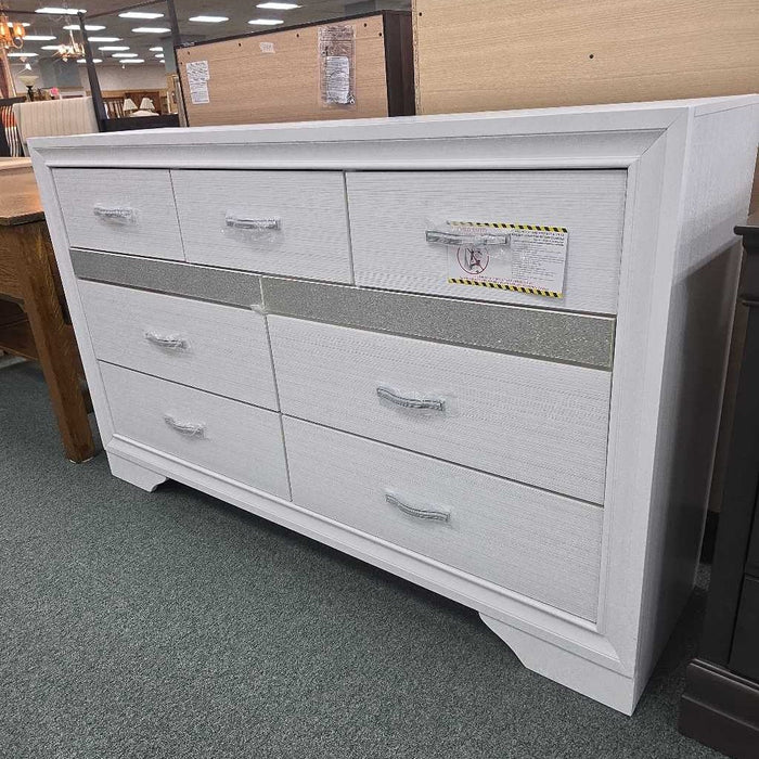 WHITE DRESSER 1505W-5