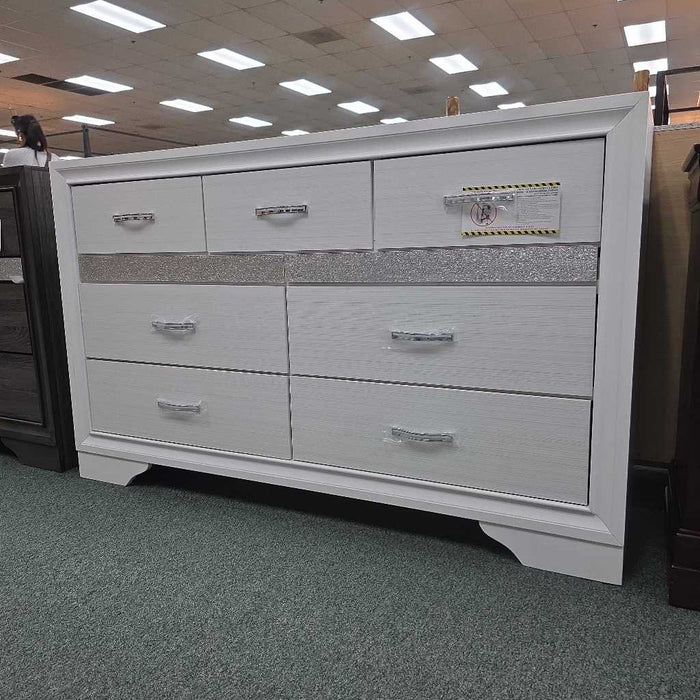 WHITE DRESSER 1505W-5
