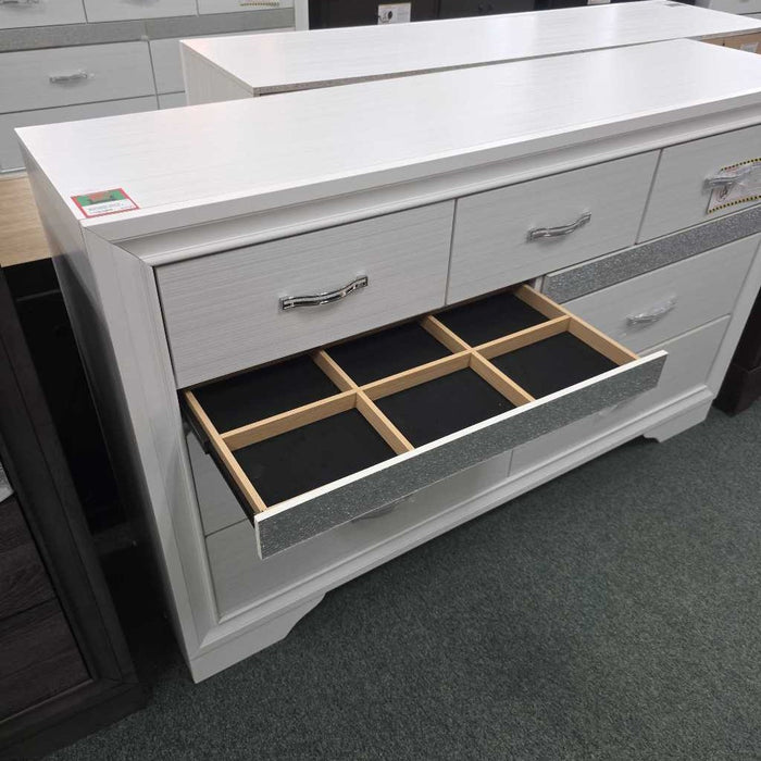 WHITE DRESSER 1505W-5