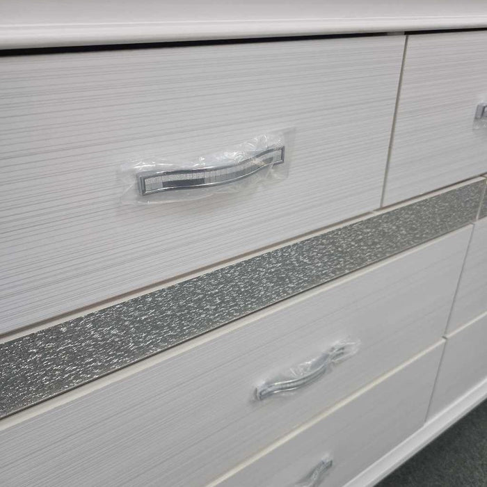 WHITE DRESSER 1505W-5