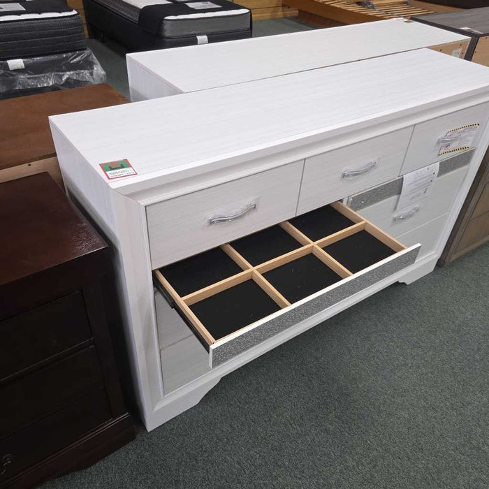 WHITE DRESSER 1505W-5