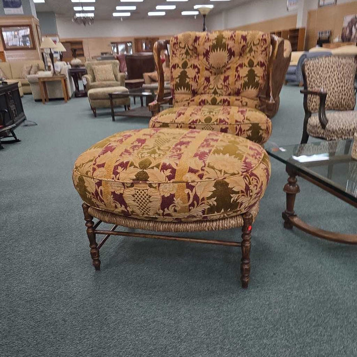 ACCENT CHAIR WITH OTTOMAN BAH