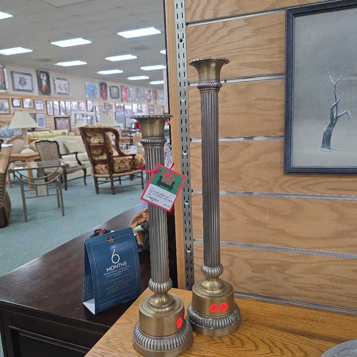 SET OF 2 CANDLE HOLDERS BA