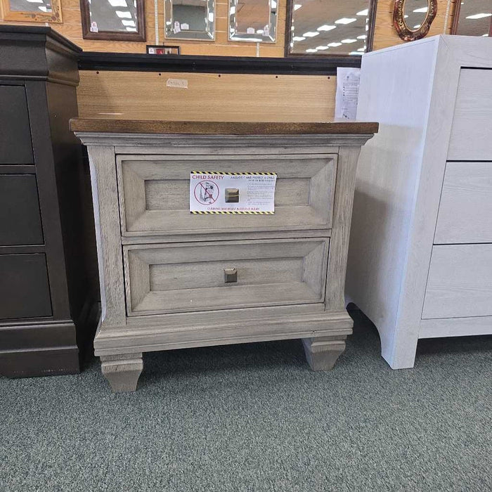 NIGHTSTAND 1305-4