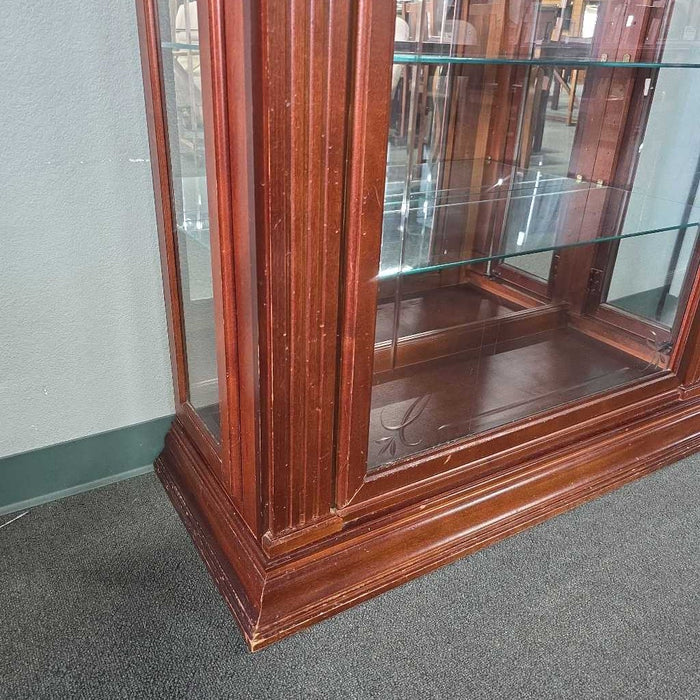CURIO CABINET LLB