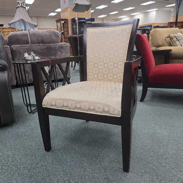 ACCENT CHAIR KL