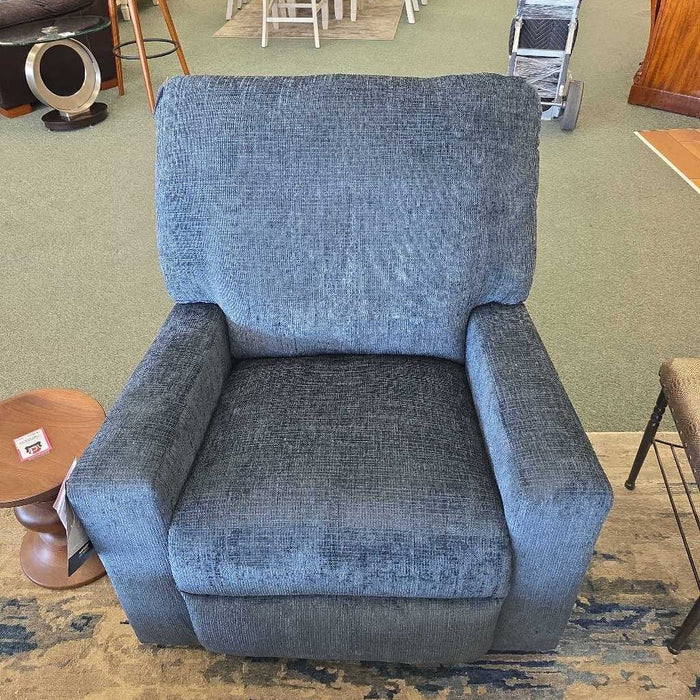 AVIMORE ROCKER RECLINER