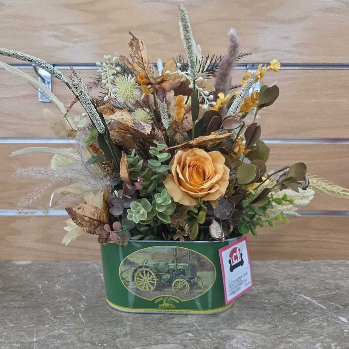 JOHN DEER FLORAL ARRANGEMENT BA