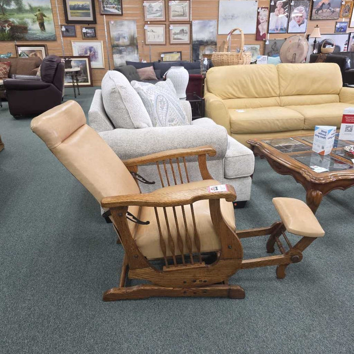 ROCKER WITH PULL OUT OTTOMAN