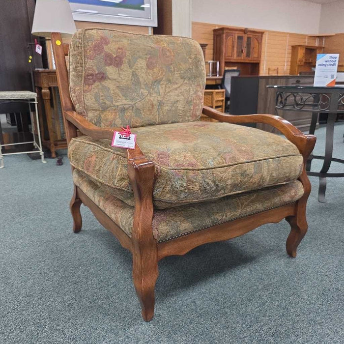 ACCENT CHAIR BHC