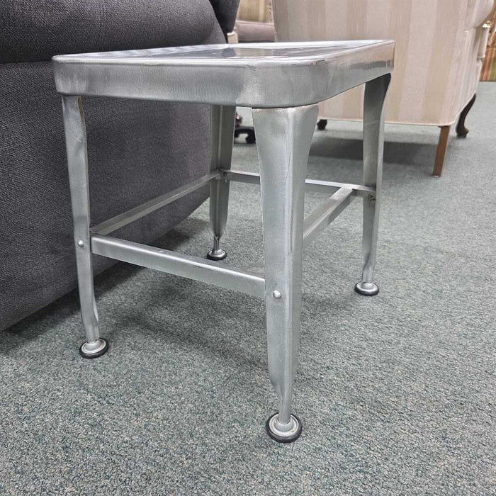 SET OF 2 TABLES TB