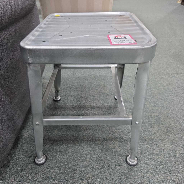 SET OF 2 TABLES TB