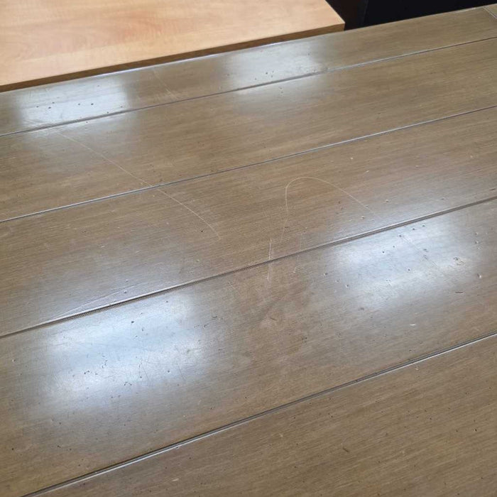 DESK BTK