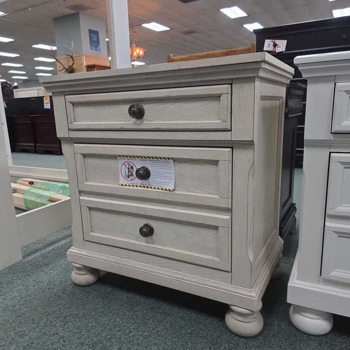 NIGHTSTAND 1616W-4