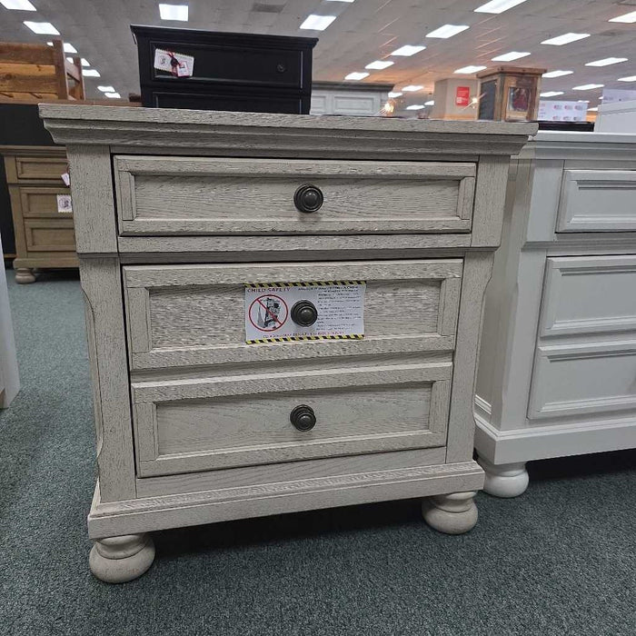 NIGHTSTAND 1616W-4