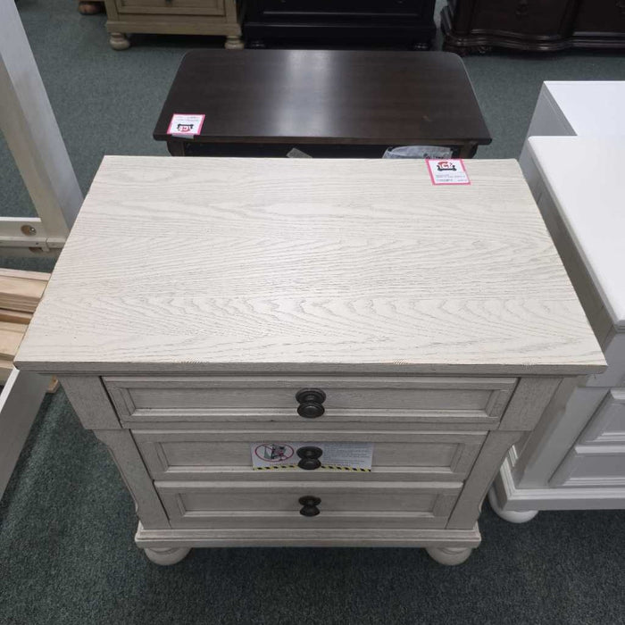 NIGHTSTAND 1616W-4