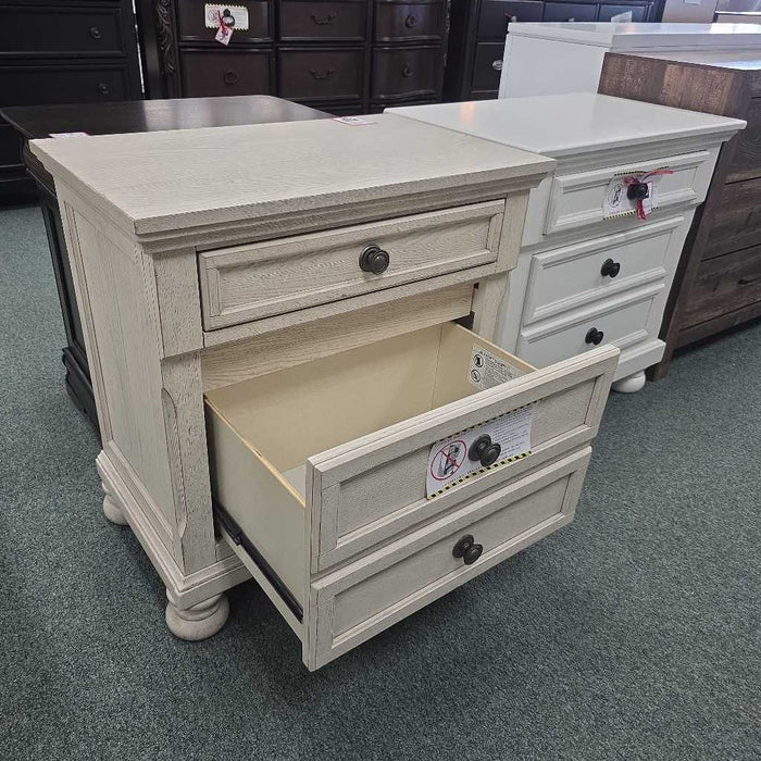 NIGHTSTAND 1616W-4