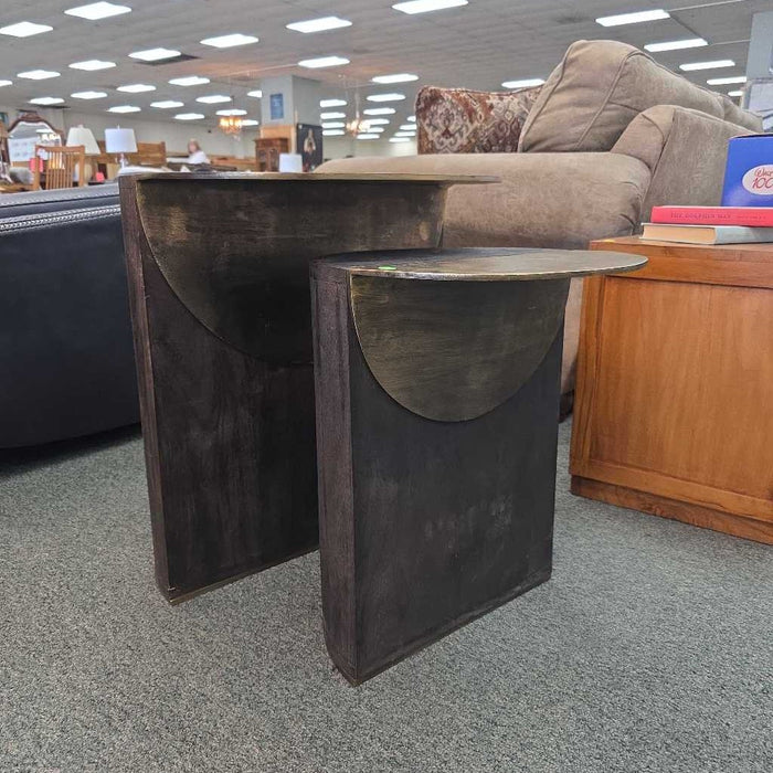 TUNICA NESTING TABLES