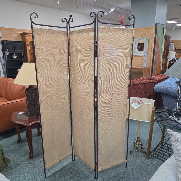 ROOM DIVIDER MI