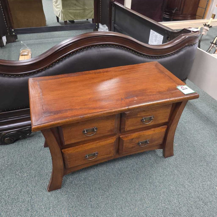 4 DRAWER CHEST OF DRAWERS KL