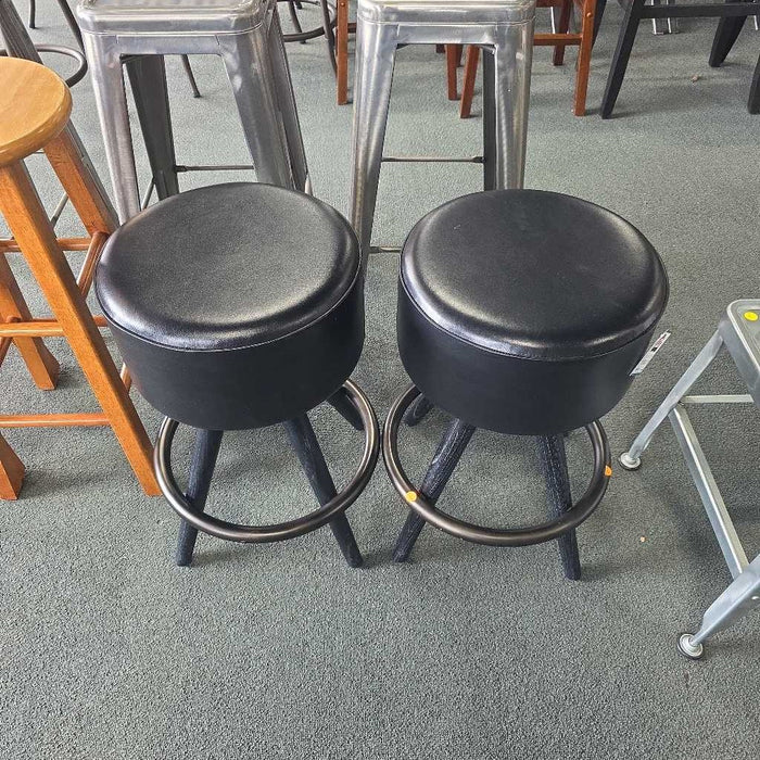 SET OF 2 STOOLS BKS