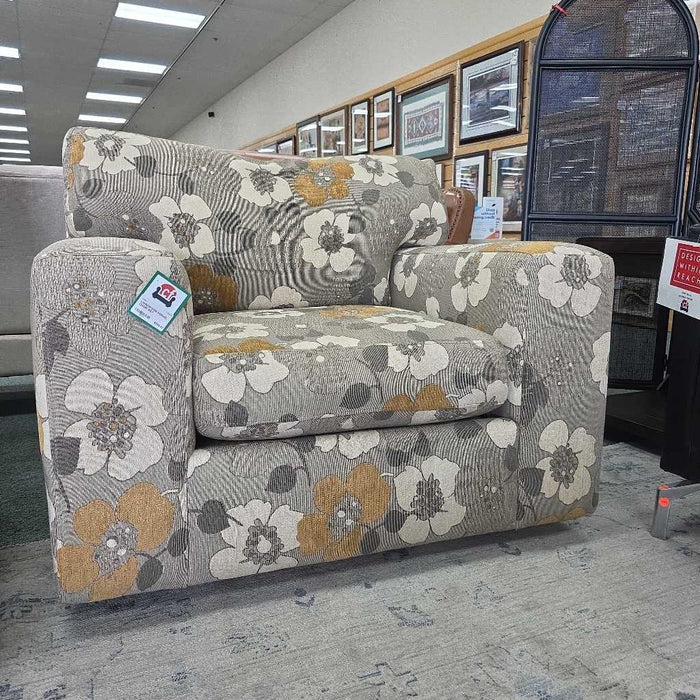 SWIVEL CHAIR BST