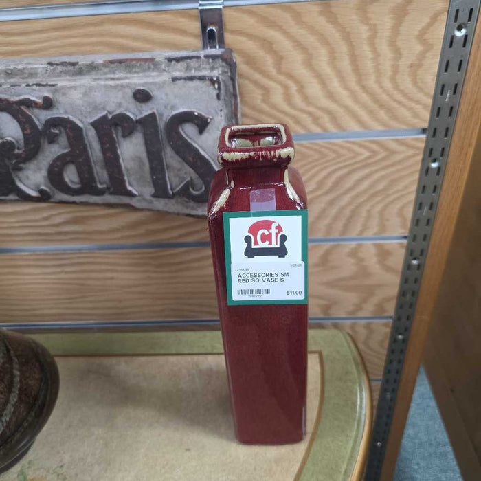 SM RED SQ VASE S