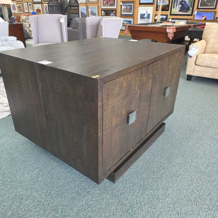 HOOVER ACCENT CABINET CKK