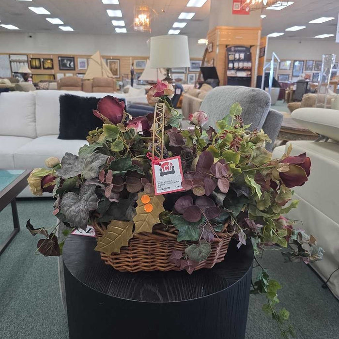 BASKET WITH SILKS BT