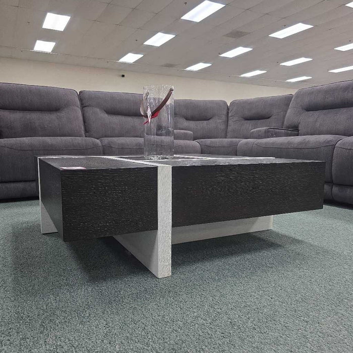 LEXINGTON COFFEE TABLE KLH