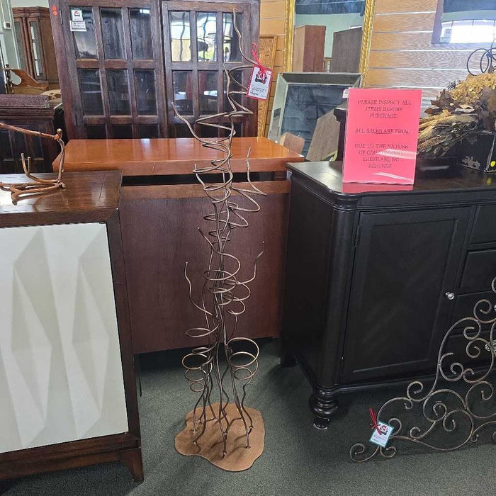 METAL WINE RACK TREE BTK