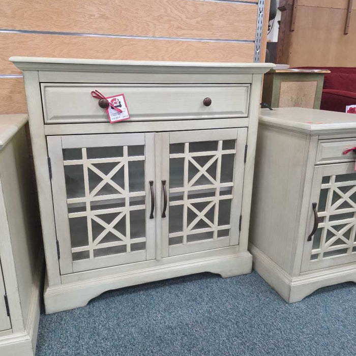 ENTRY CABINET BBM