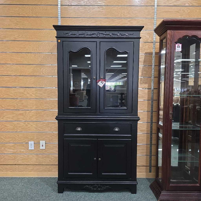 CURIO CABINET BTK