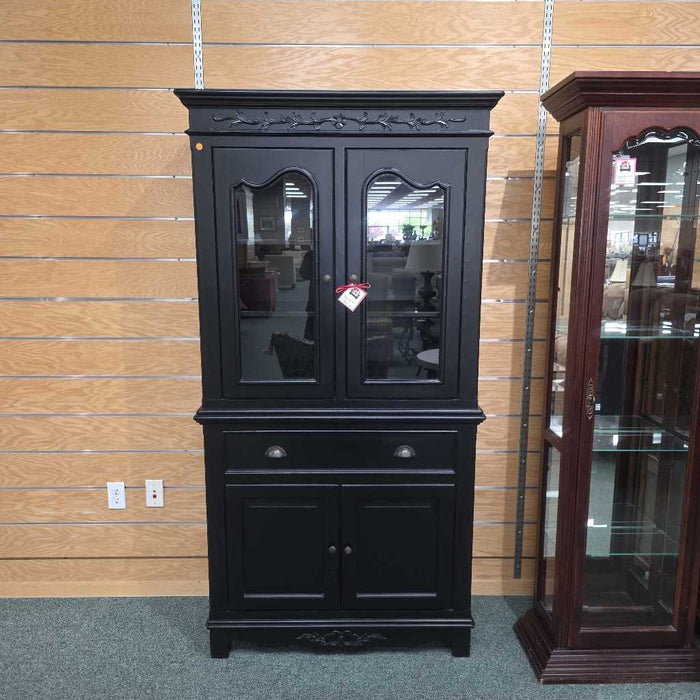 CURIO CABINET BTK