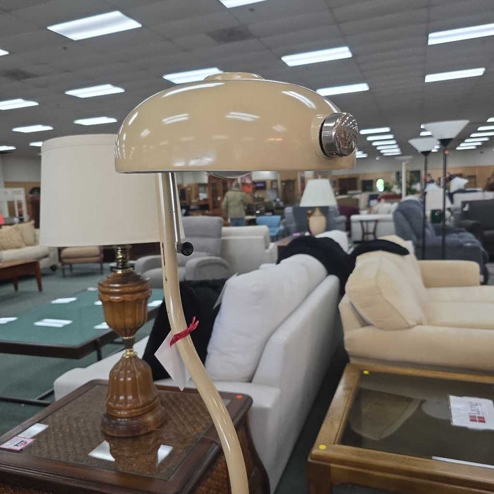 FLOOR LAMP BBM