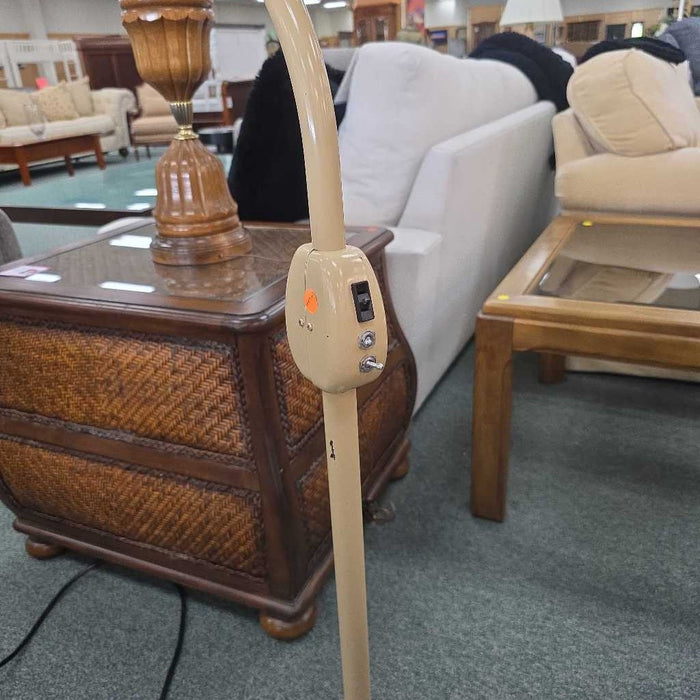 FLOOR LAMP BBM