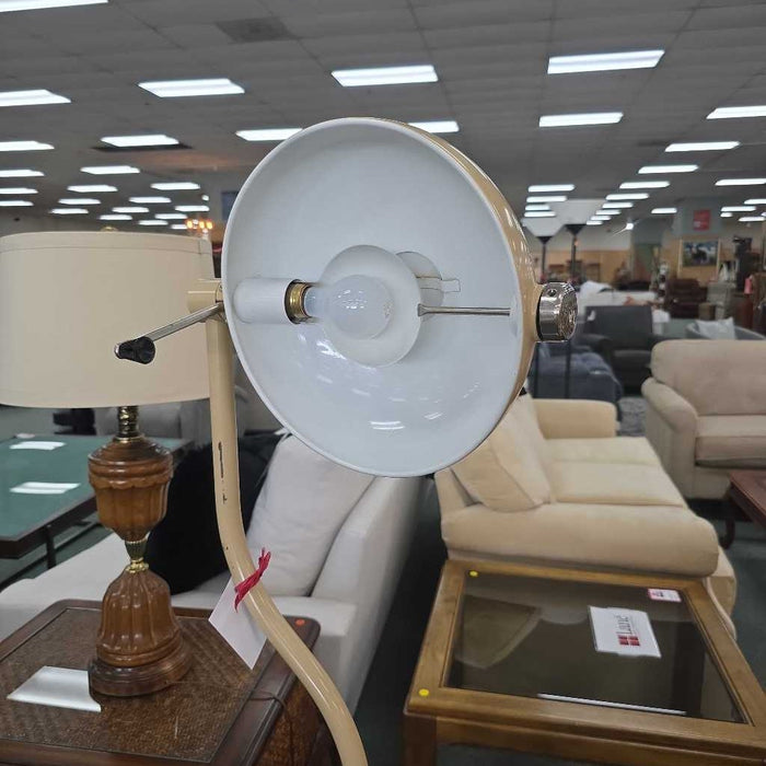 FLOOR LAMP BBM