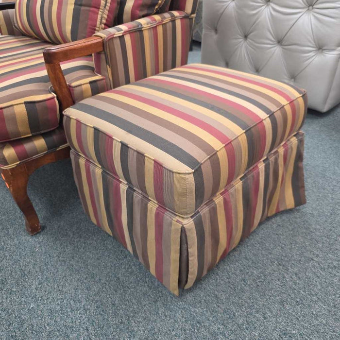 ACCENT CHAIR WITH OTTOMAN BHC