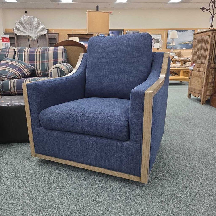 BLUE SWIVEL CHAIR BTK
