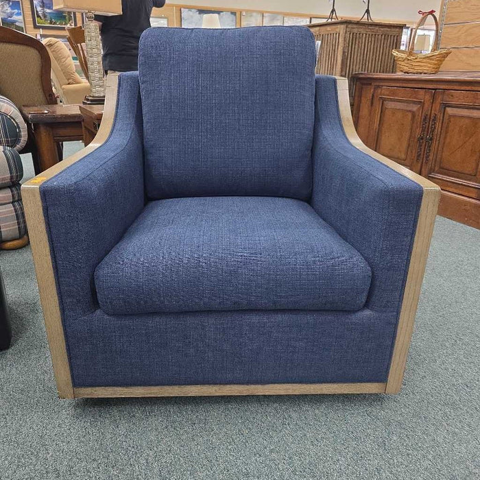 BLUE SWIVEL CHAIR BTK