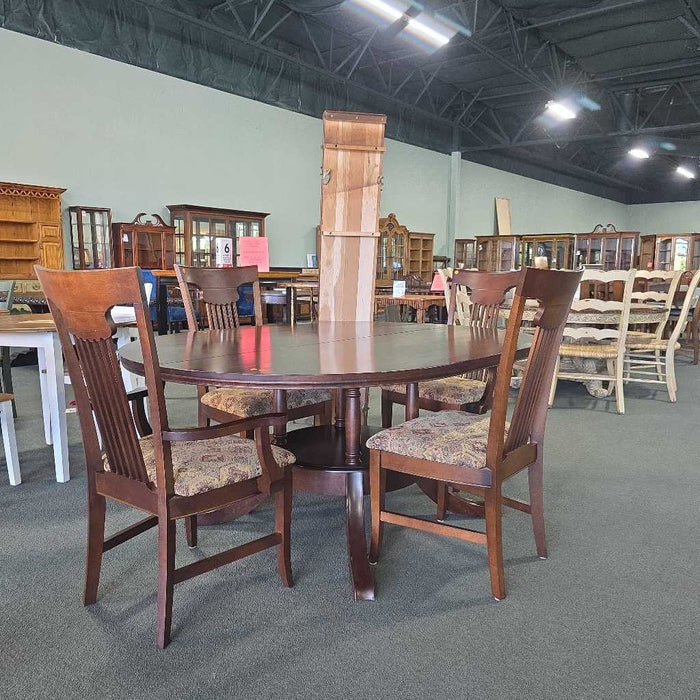 TABLE WITH 2 LEAVES & 4 CHAIRS KLH