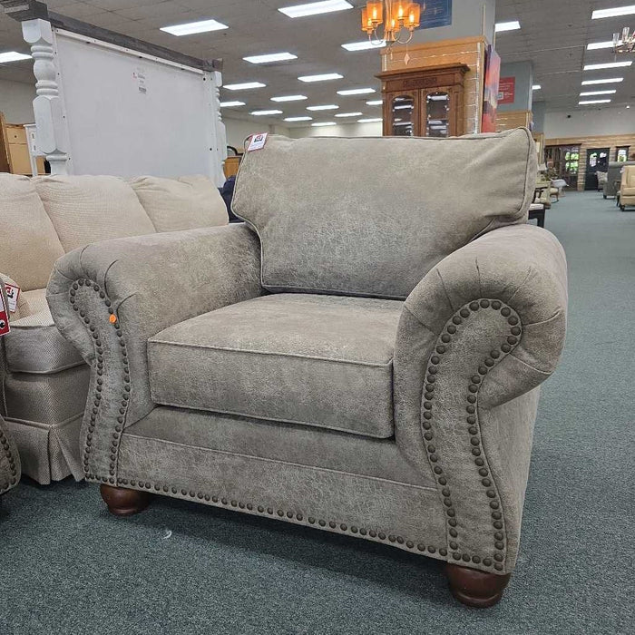 ACCENT CHAIR BAH