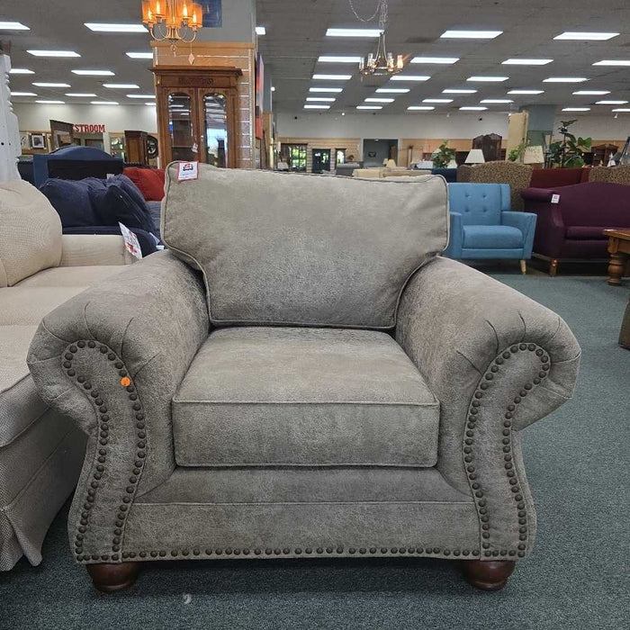 ACCENT CHAIR BAH