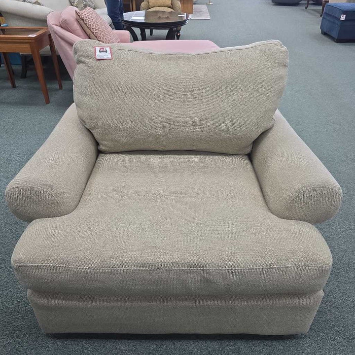 BASSETT ACCENT CHAIR BST