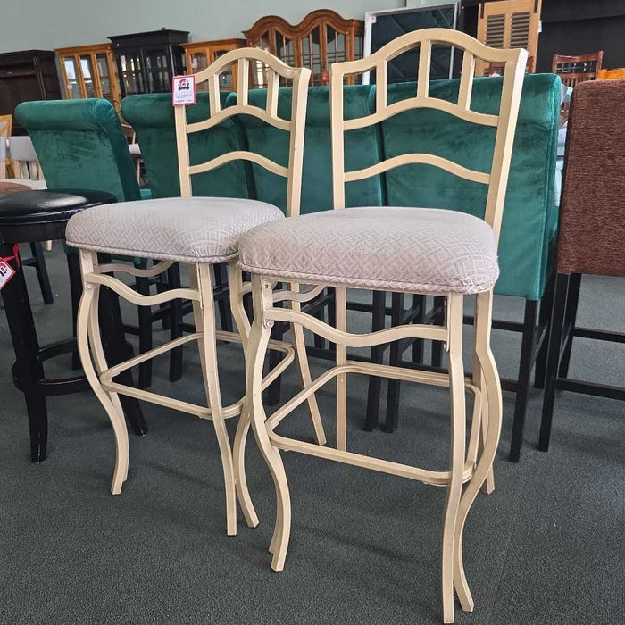 SET OF 2 STOOLS AT