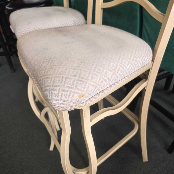 SET OF 2 STOOLS AT