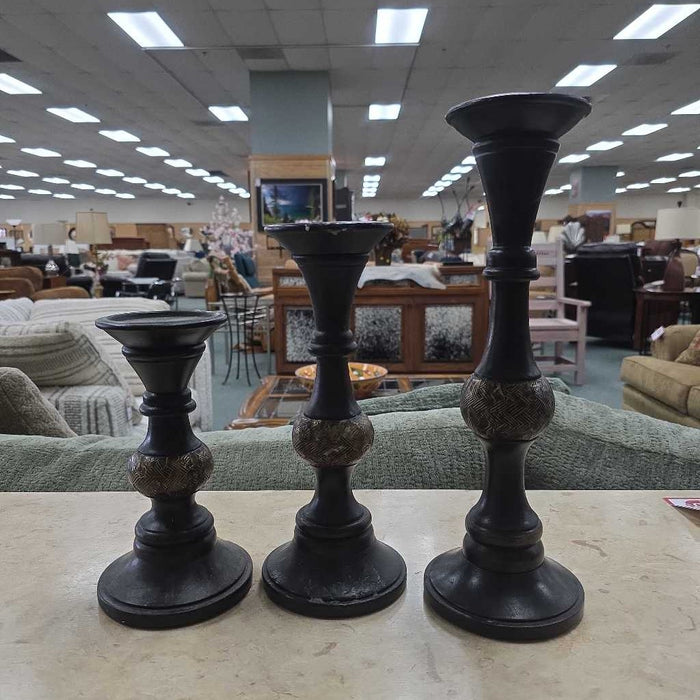 SET OF 3 CANDLE HOLDERS BA